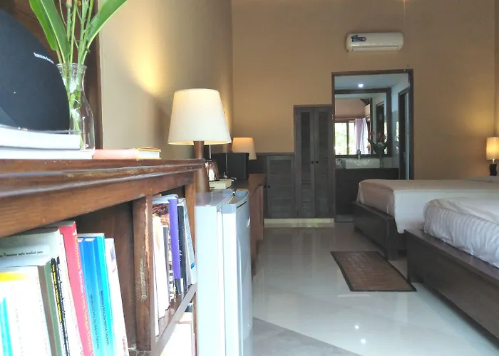 Guest house Griya Sriwedari 4*