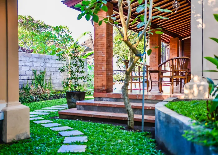 Griya Sriwedari 4*