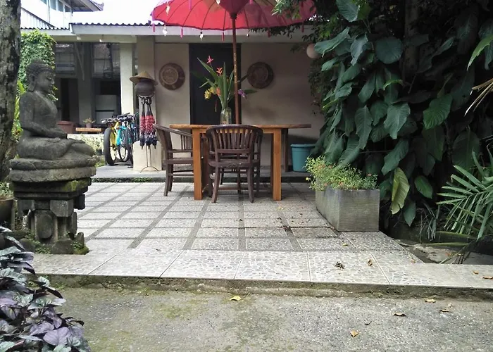 Affittacamere Griya Sriwedari 4*